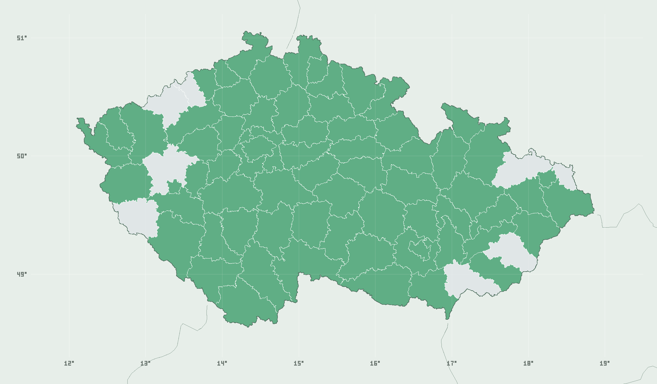 České okresy: zelená – nalezeno, žlutá – pouze Lab, šedá – nenalezeno
